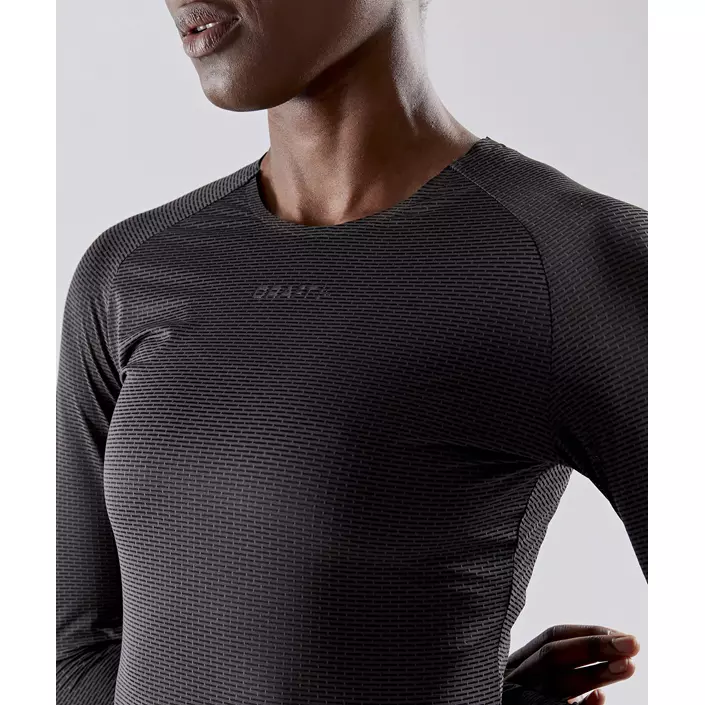 Craft PRO Dry Nanoweight langærmet dame T-shirt, Black, large image number 4