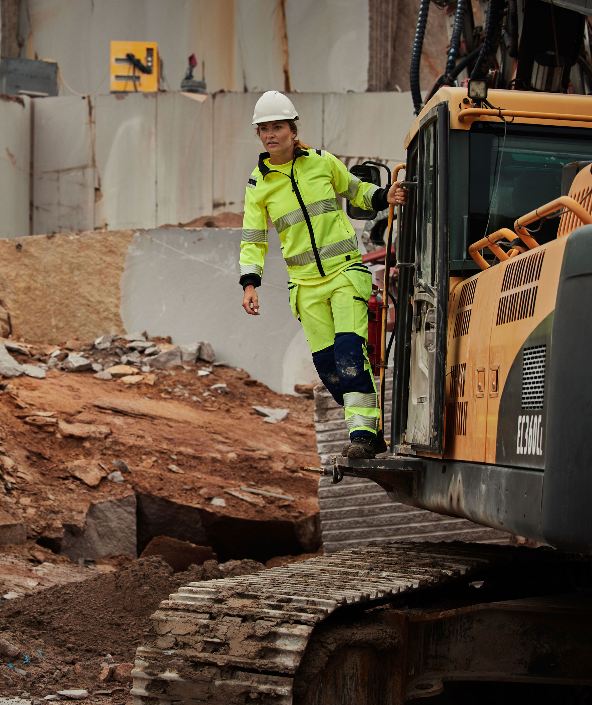 Fristads Green women's craftsman trousers 2664 GSTP full stretch, Hi-vis Yellow/Black, large image number 2