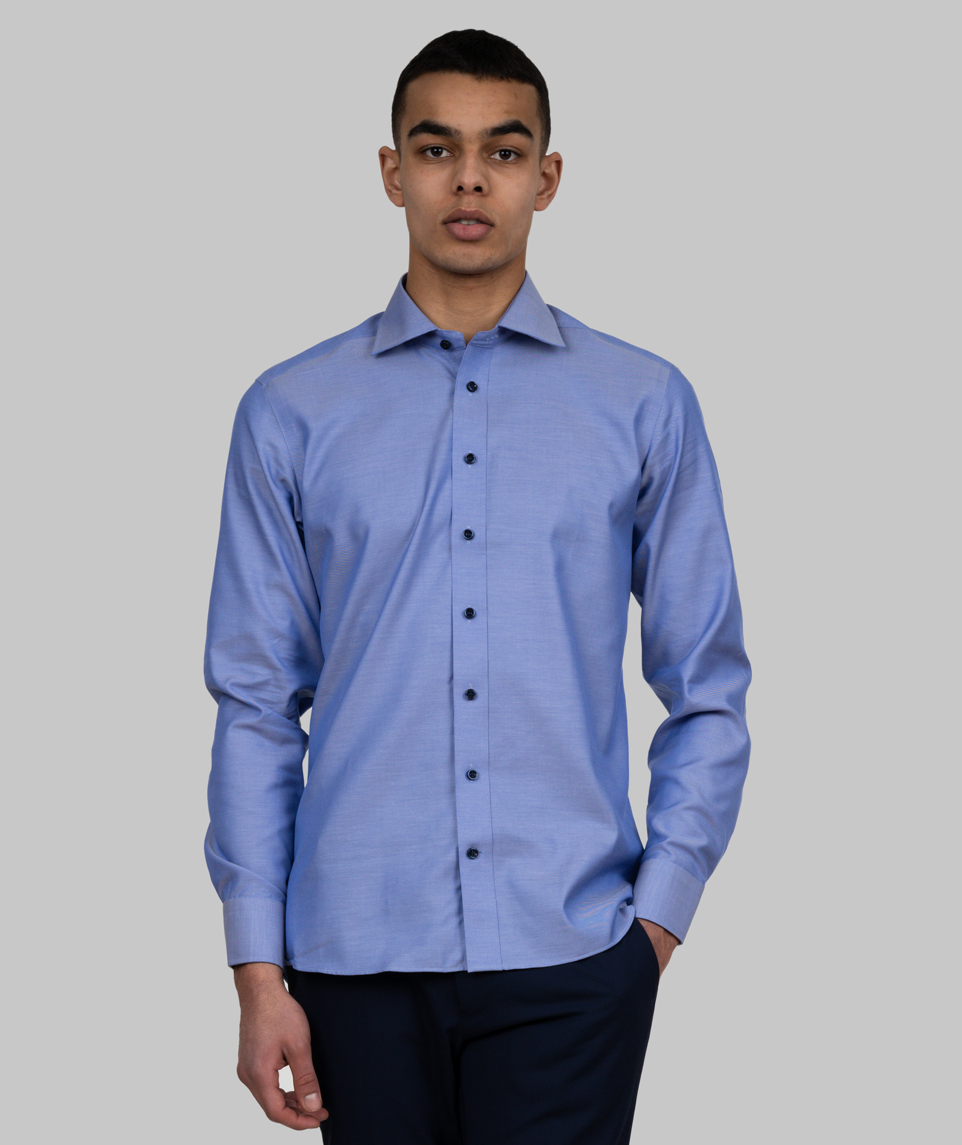 J. Harvest & Frost Twill Green Bow O1 slim fit skjorta, Mid Blue