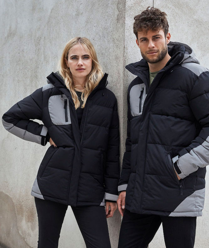 Clique Dumas vadderad vinterjacka, Varsel