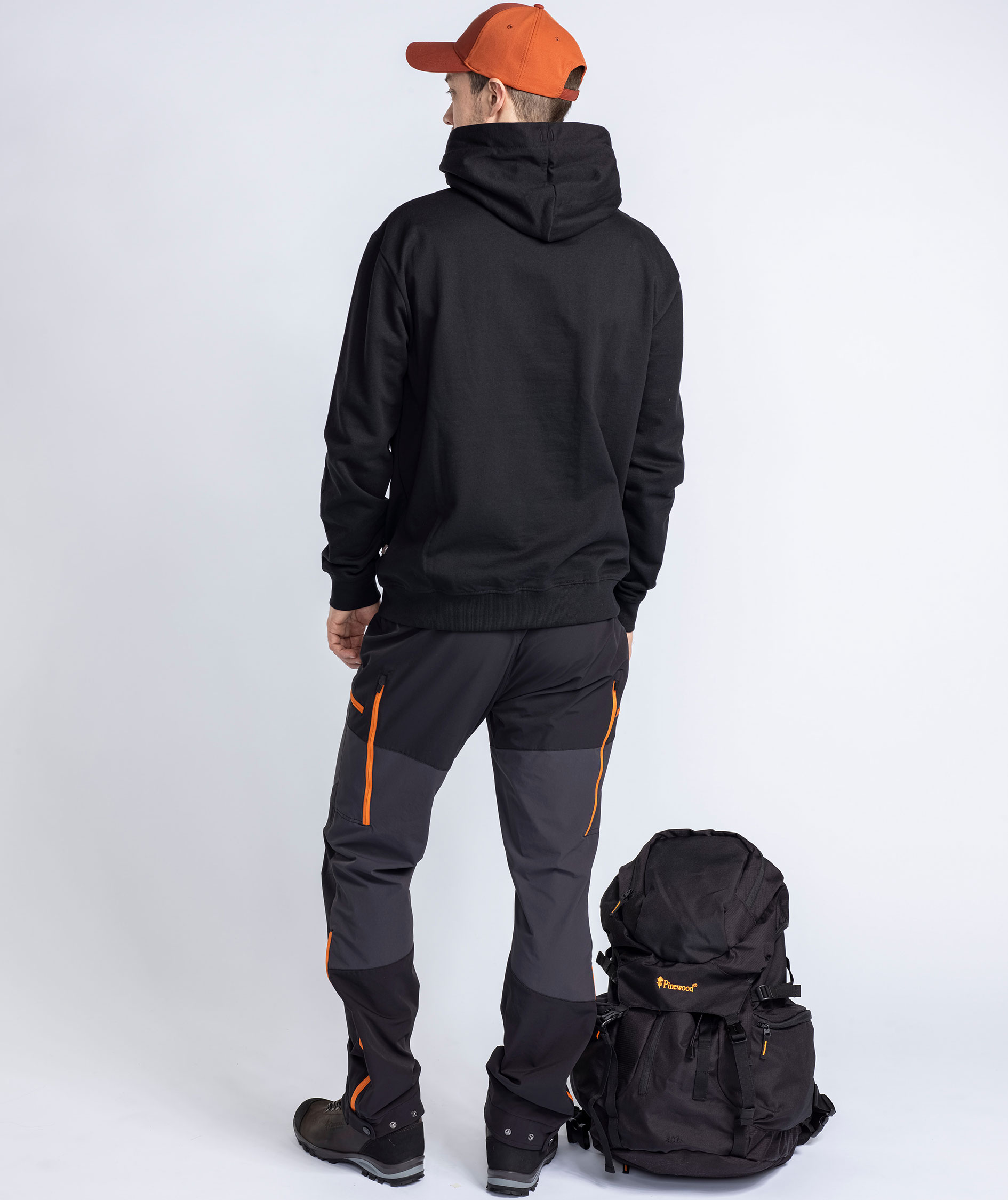 Pinewood Logo h&aelig;ttetr&oslash;je, Black, large image number 6