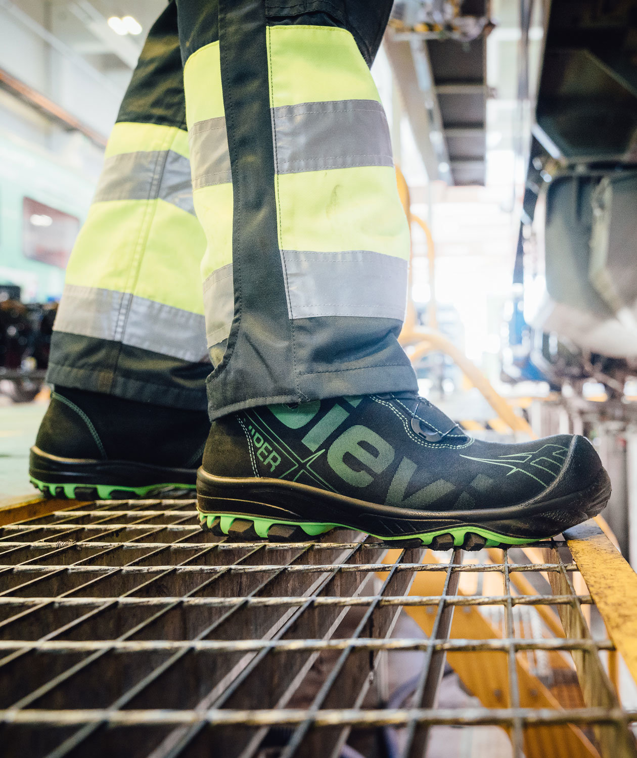 Sievi ViperX Roller H+ safety boots S3, Black/Green, large image number 1