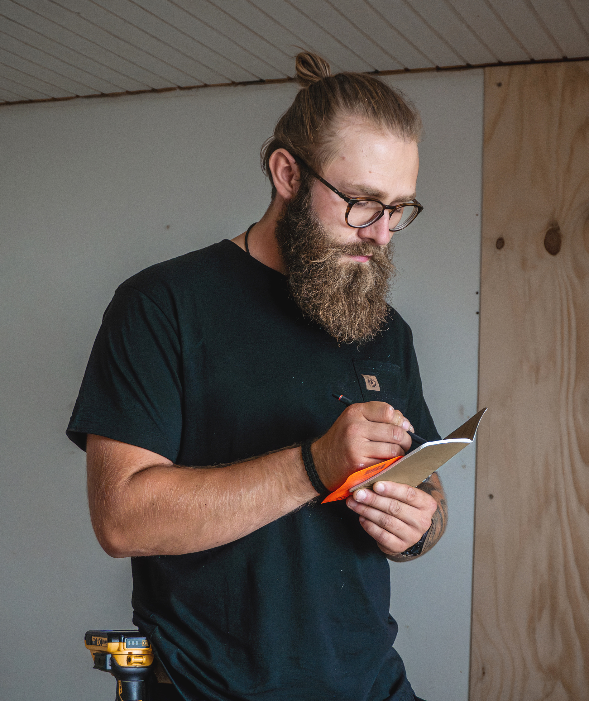 Westborn T-shirt med br&ouml;stficka, Black, Black, large image number 1