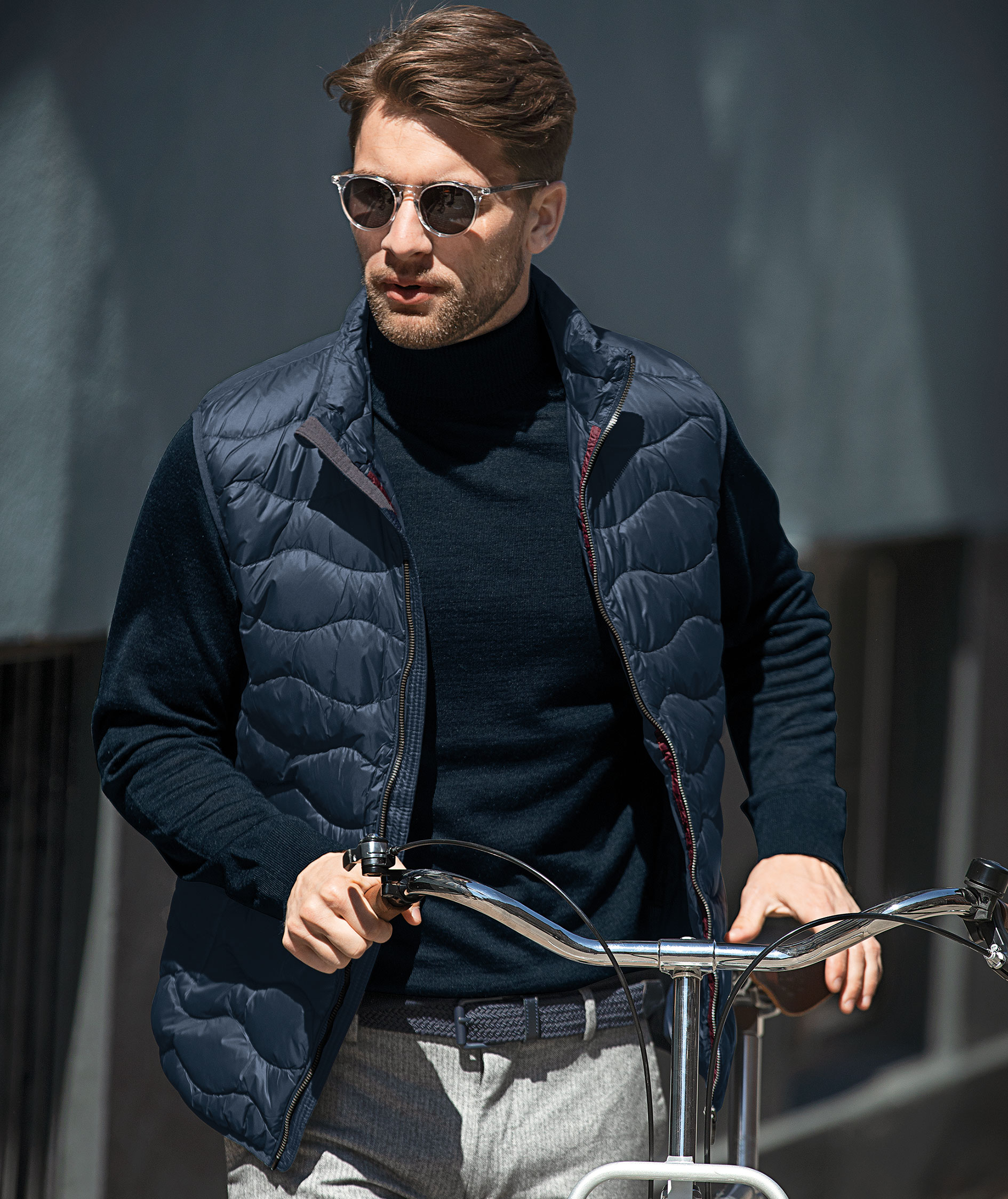 Nimbus Vermont down body warmer, Midnight Blue, large image number 4