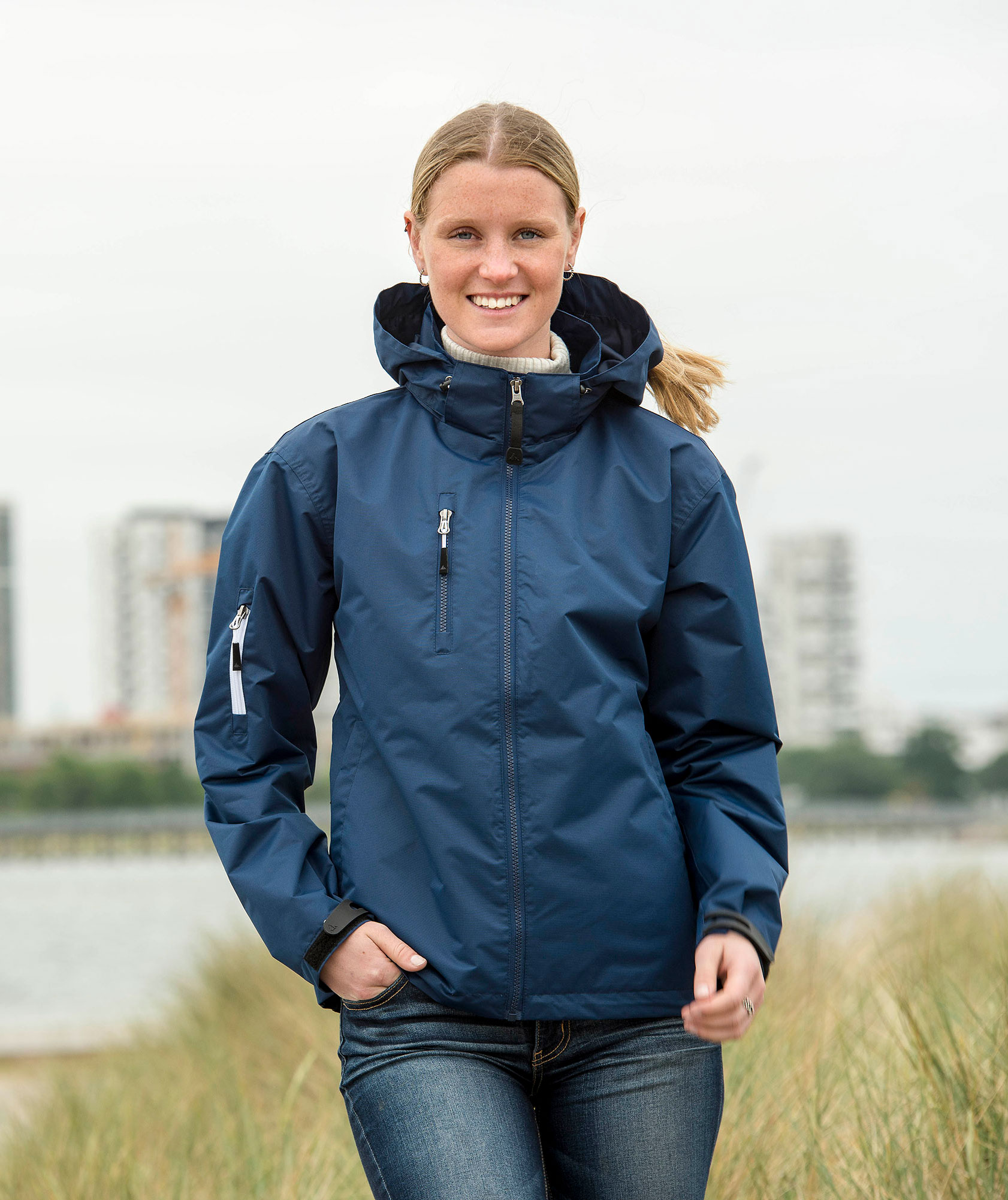 Matterhorn Barber women's shell jacket, Navy