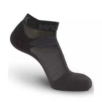 Worik Tout-Court ankle socks, Black