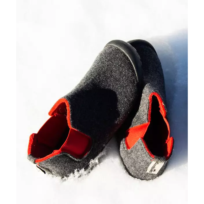 Gumbies Brumby Slipper Boot hjemmesko, Charcoal/Red, large image number 1
