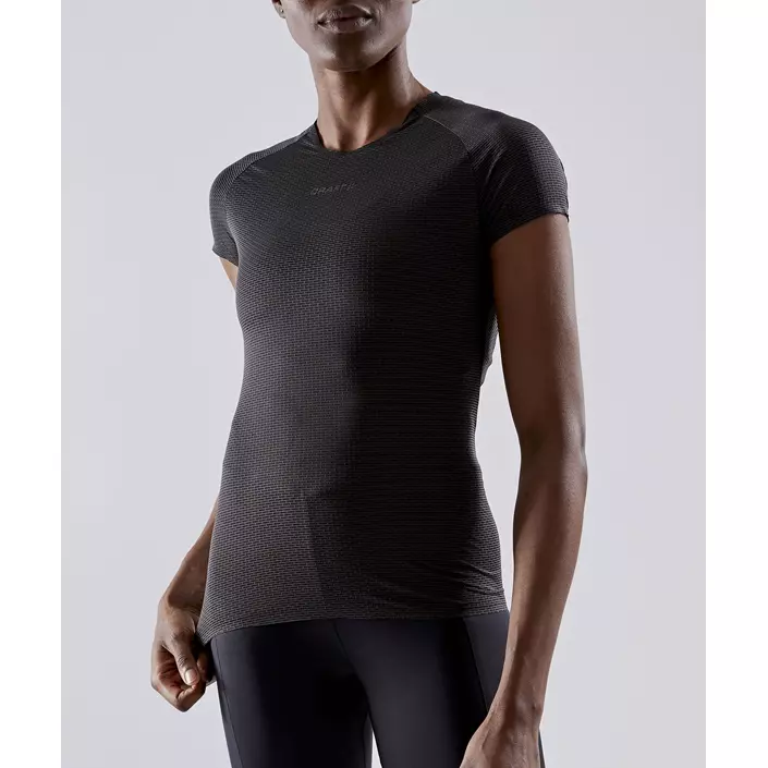 Craft PRO Dry Nanoweight dame T-shirt, Black, large image number 3