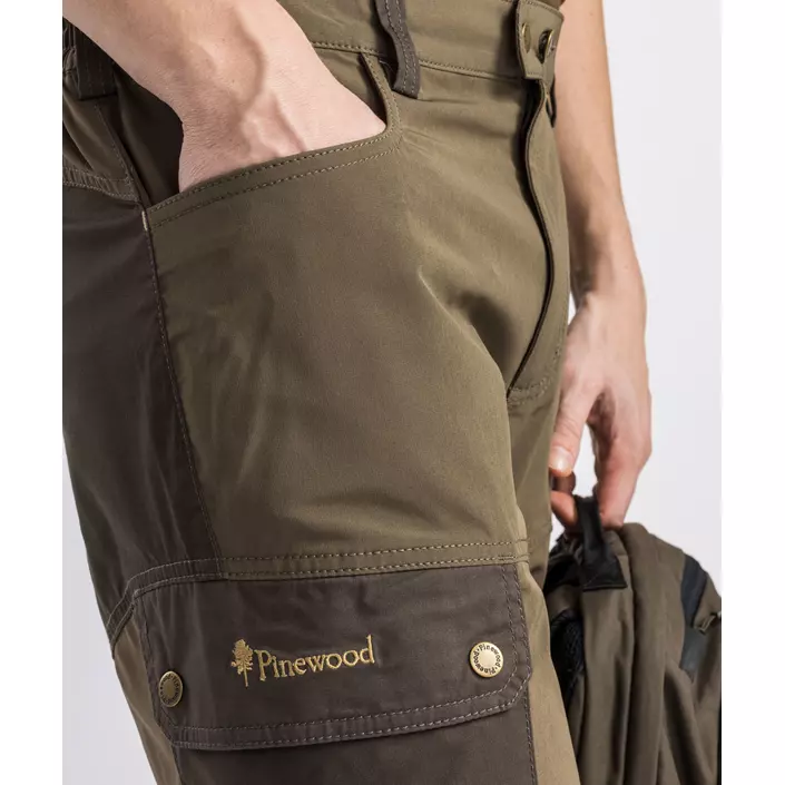 Pinewood Finnveden Trail Hybrid shorts, Dark Olive/Earth Brown, large image number 5