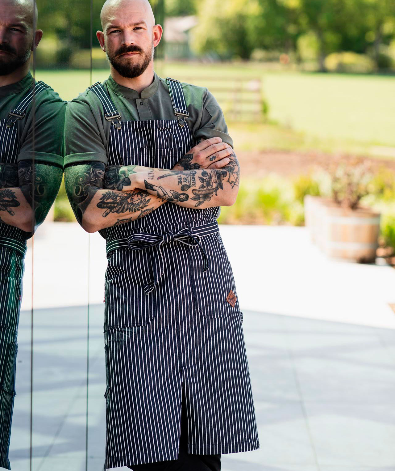 Segers 4092 bib apron with pockets, Striped Denim