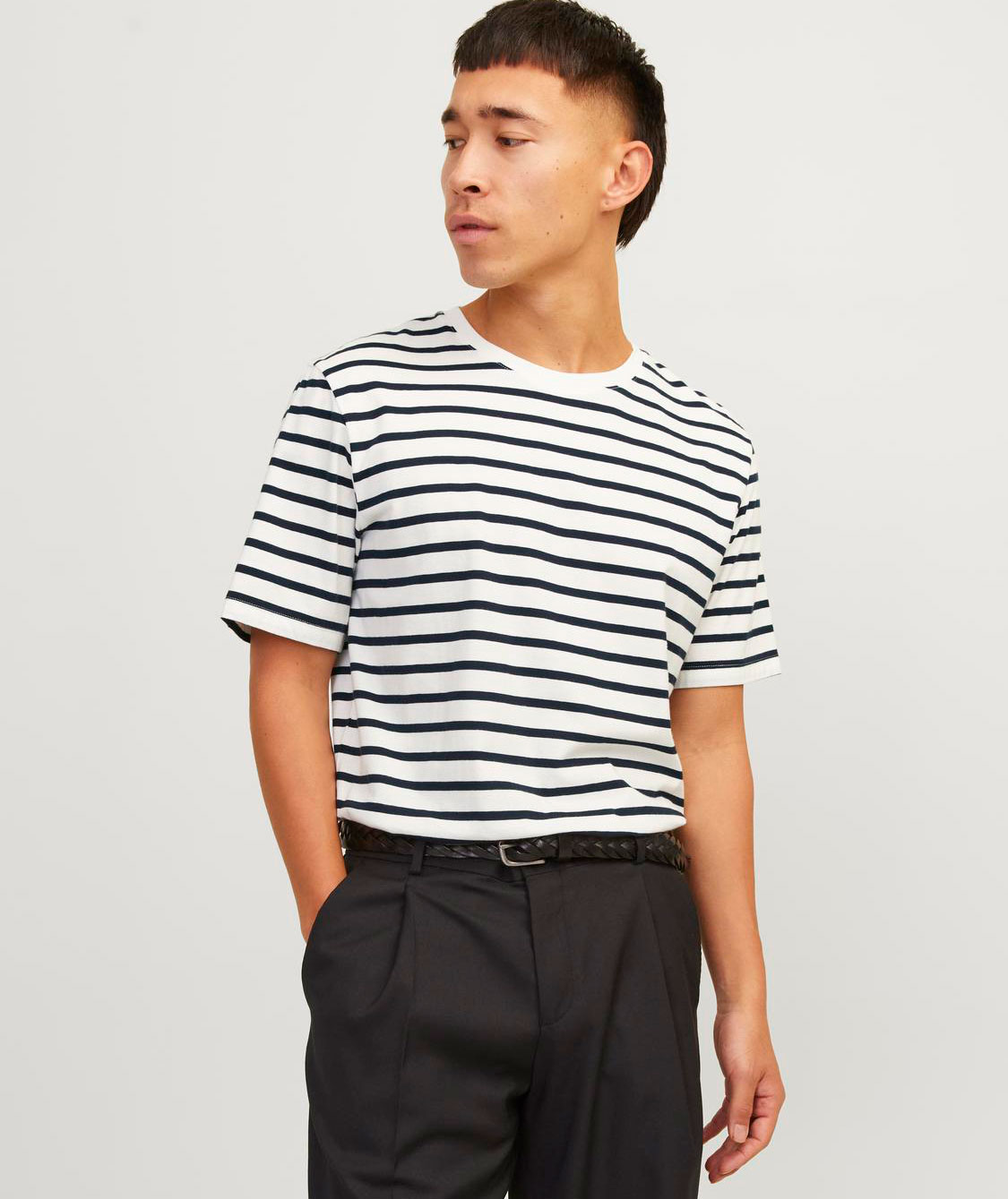 Jack & Jones JJEORGANIC basic T-shirt, Cloud Dancer/Navy Blazer