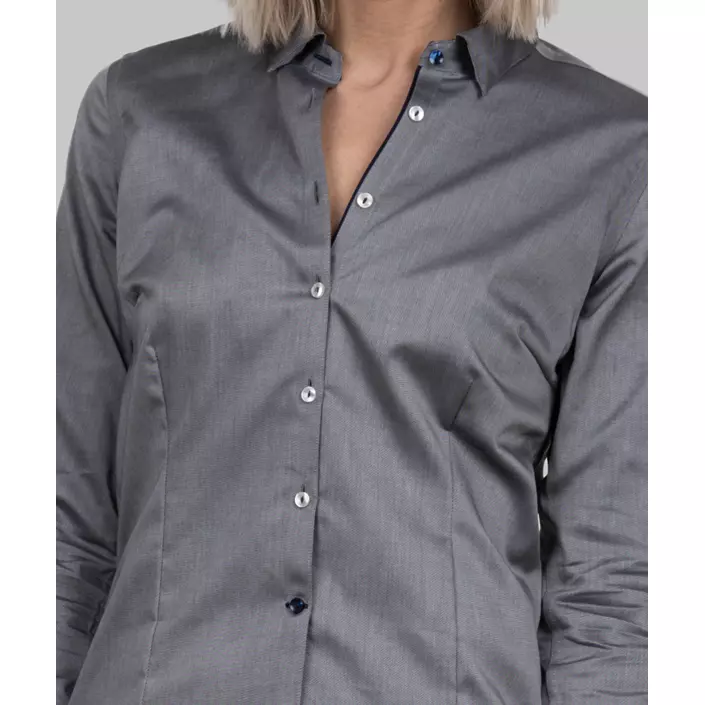 J. Harvest & Frost Twill Red Bow 122 lady fit skjorte, Grå, large image number 5