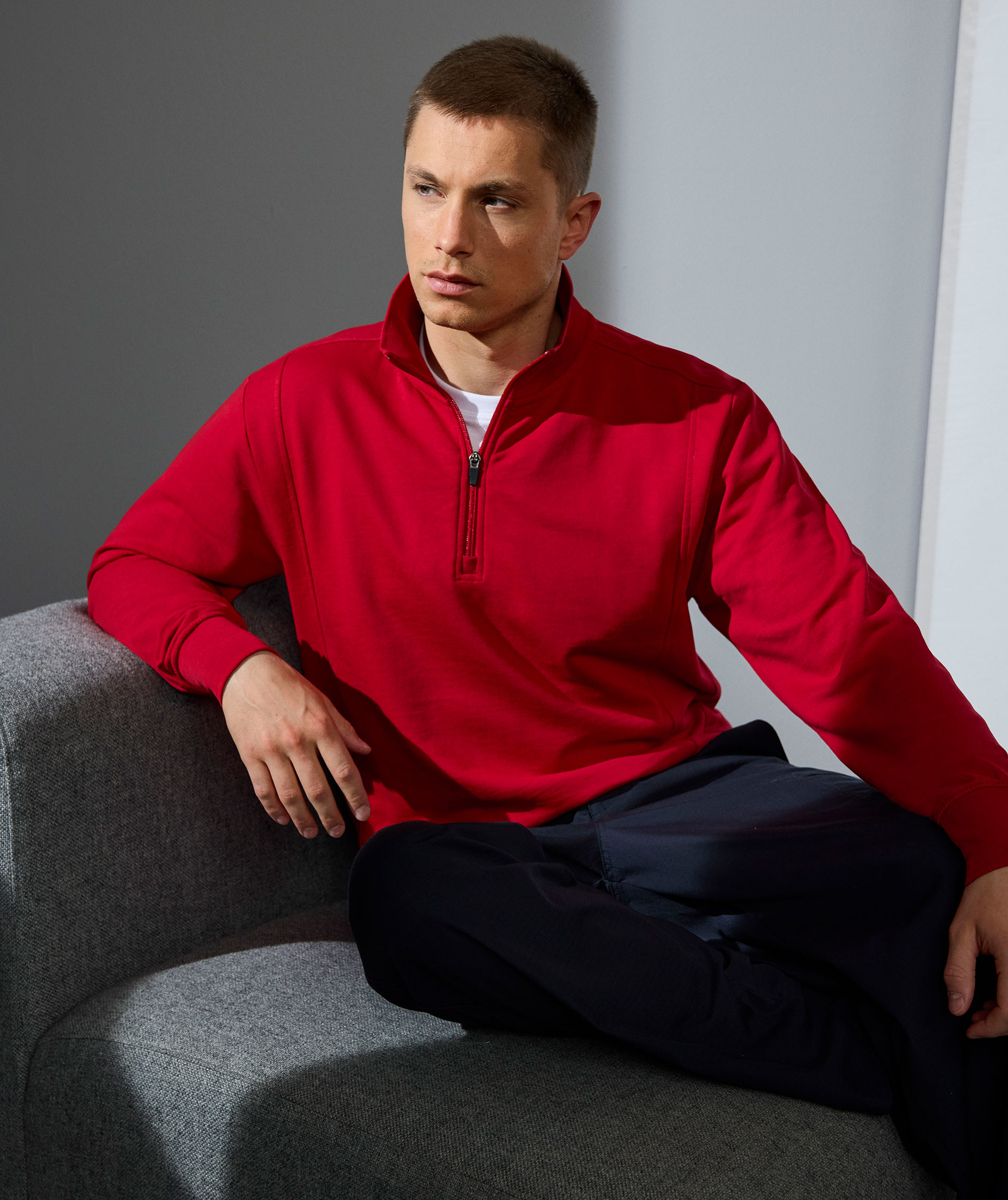 ID Sweatshirt with short zipper