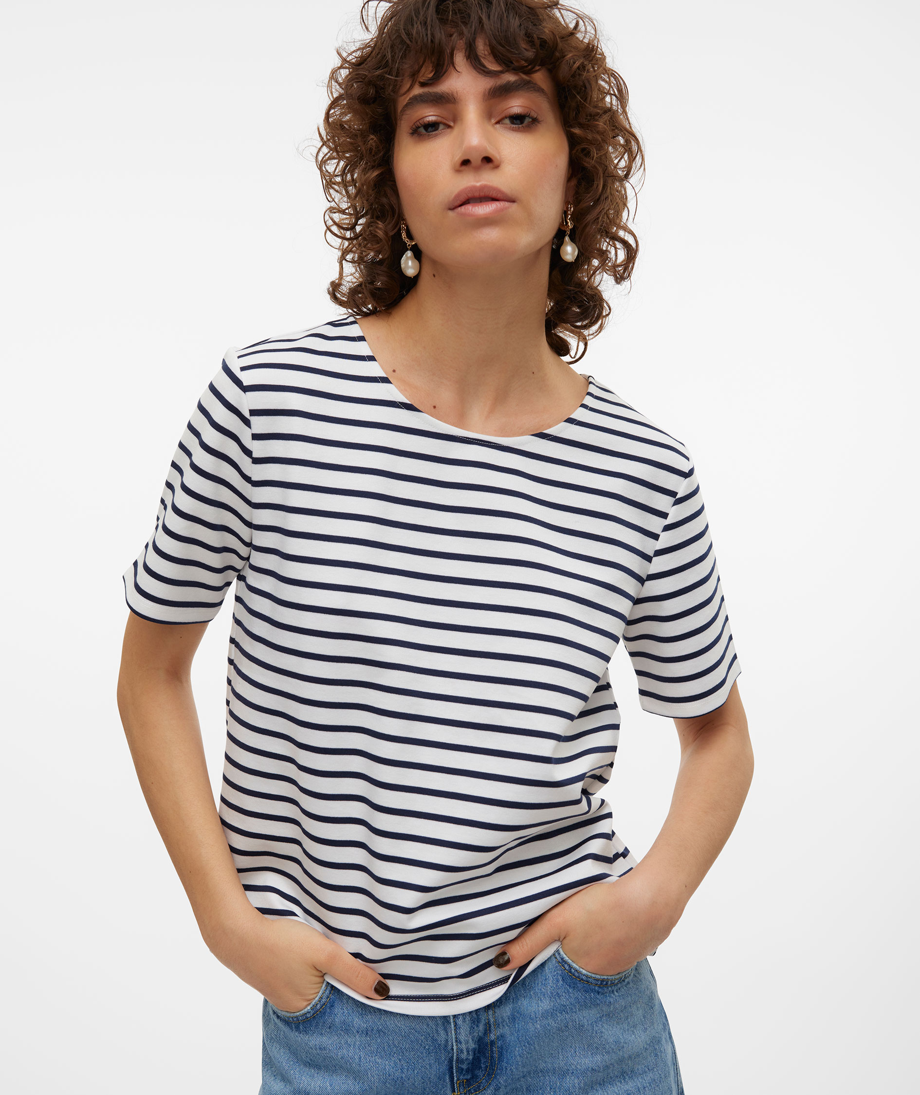Vero Moda VMABBY ZIP women's T-shirt