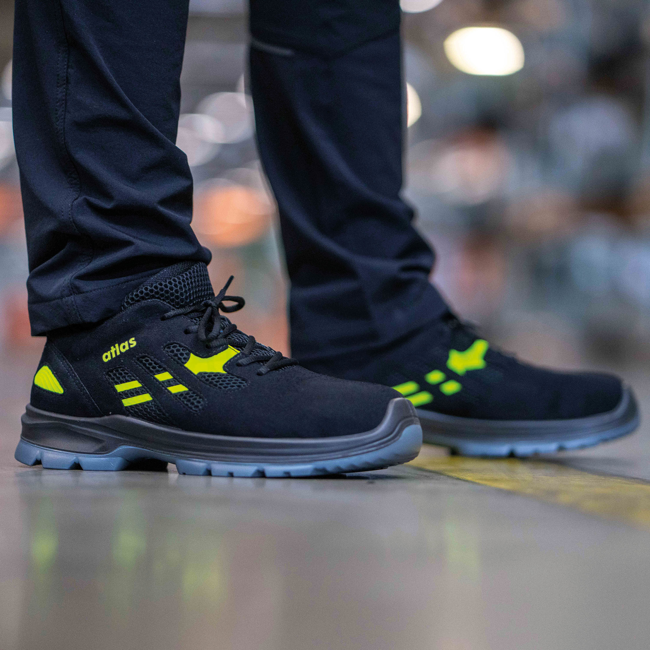 Atlas Flash 2600 safety shoes S1, Black/Green, large image number 2