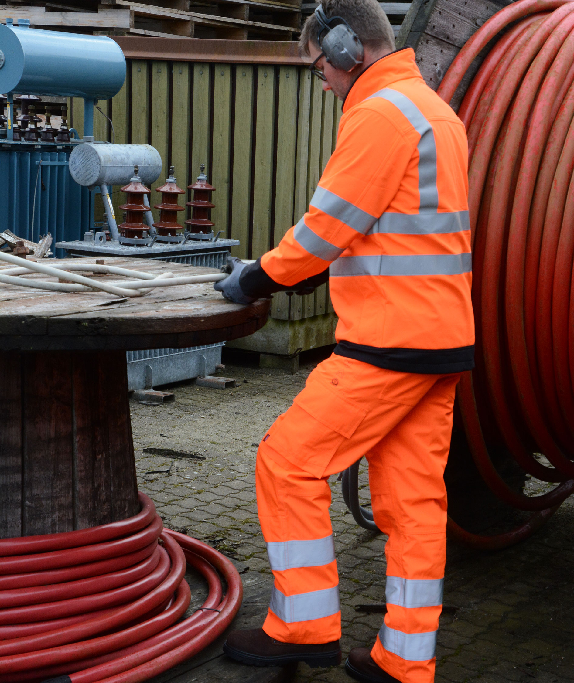 Lyngs&oslash;e Multinorm softshelljakke