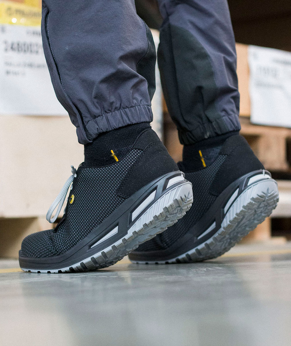 Giasco Lion safety shoes S3, Black/White