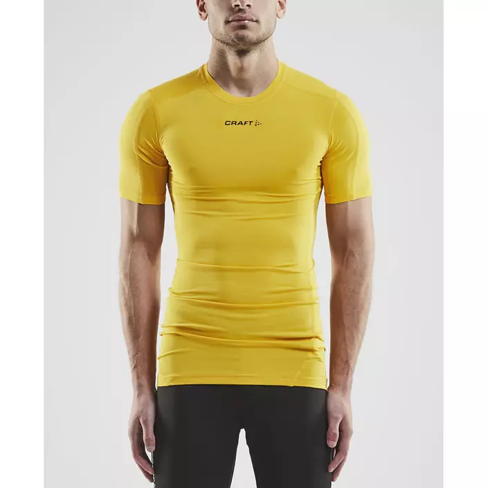 Craft Pro Control kompresjons T-skjorte, Sweden yellow, large image number 1