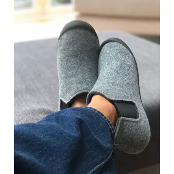 Gumbies Brumby Slipper Boot slippers, Grey/Charcoal
