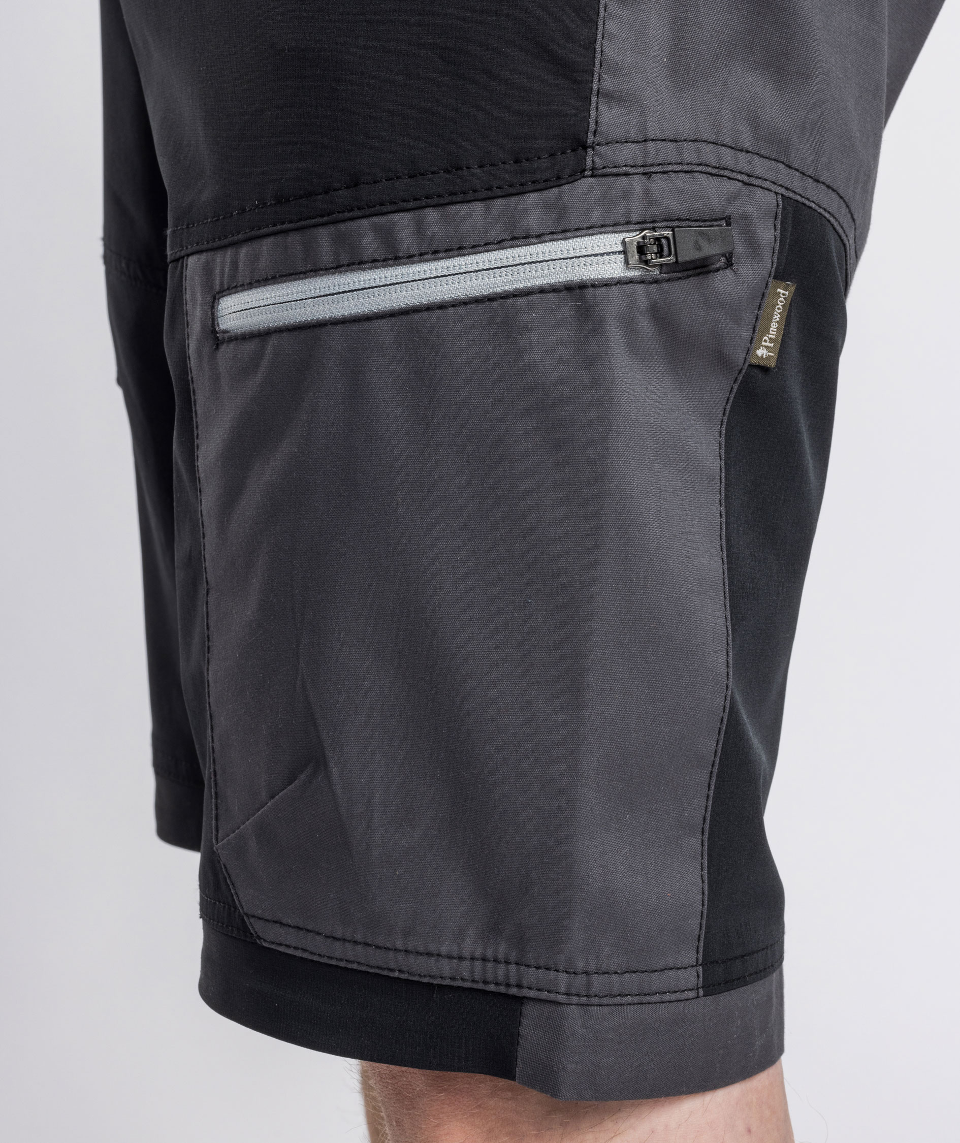 Pinewood Finnveden Trail Hybrid shorts, Sort/M&oslash;rk&nbsp;Antracitgr&aring;, large image number 4