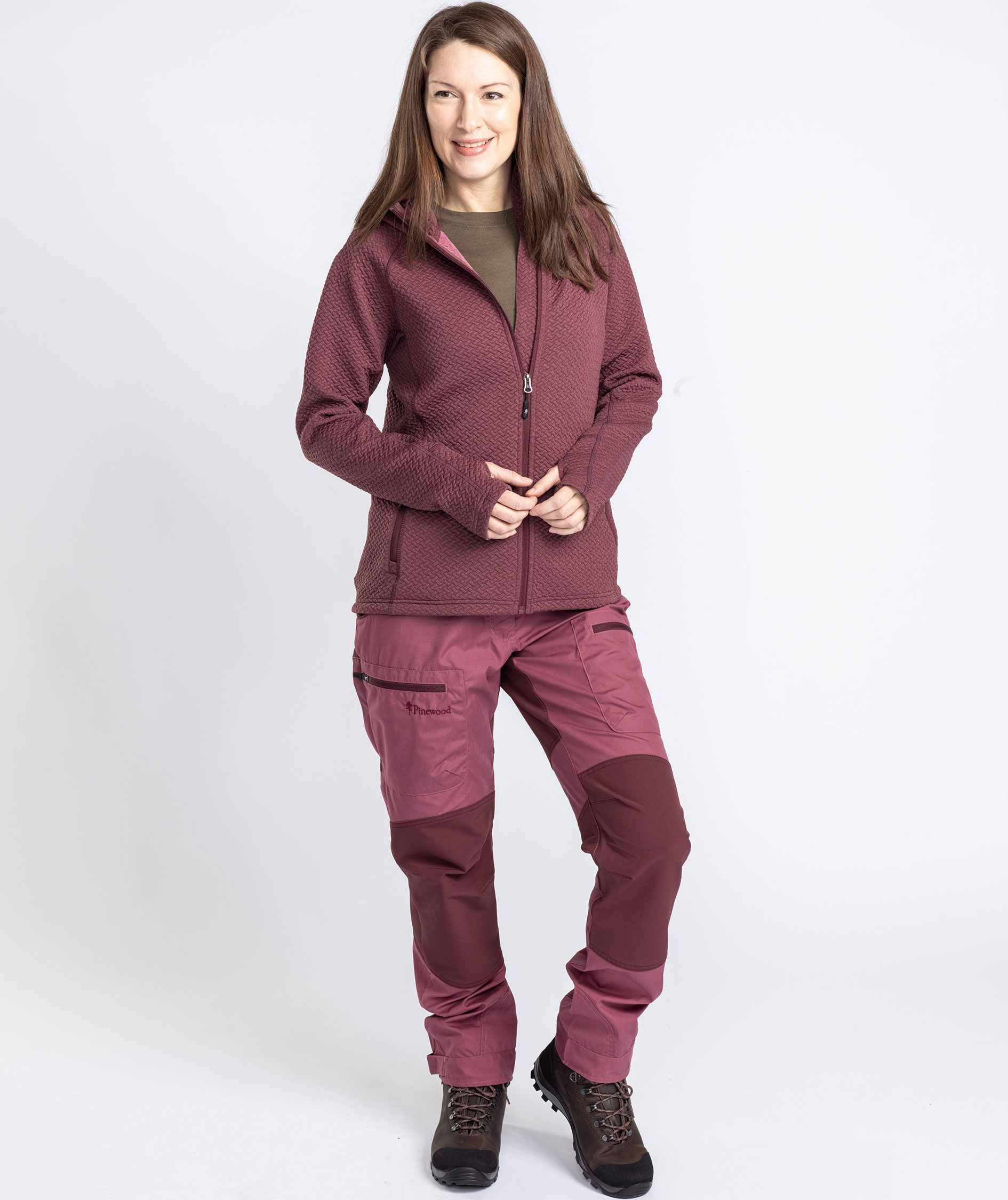 Pinewood Everyday Travel dame h&aelig;ttetr&oslash;je med lynl&aring;s, Earth Plum, large image number 4