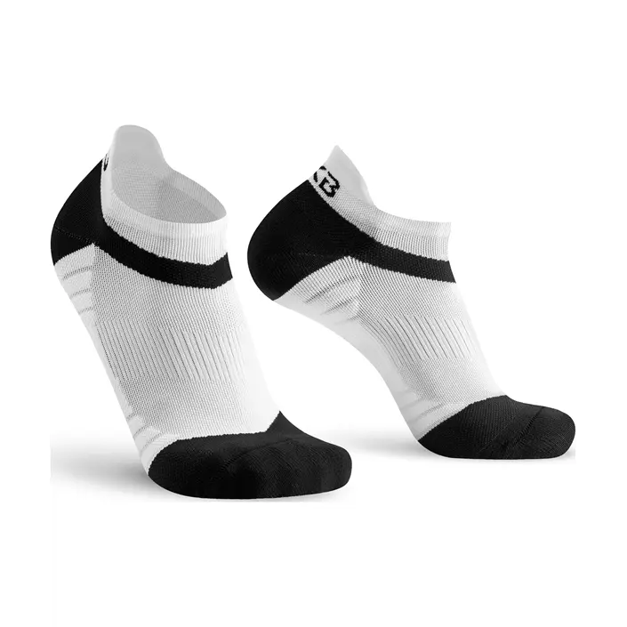 Oxyburn FlyLite Multisport ankle socks, White, large image number 0