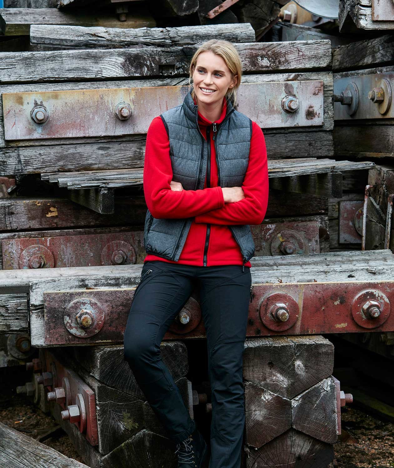 South West Alma quilted ﻿women's vest, Dark Heather Grey