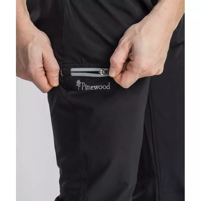 Pinewood Finnveden Trail stretch bukser, Sort, large image number 7