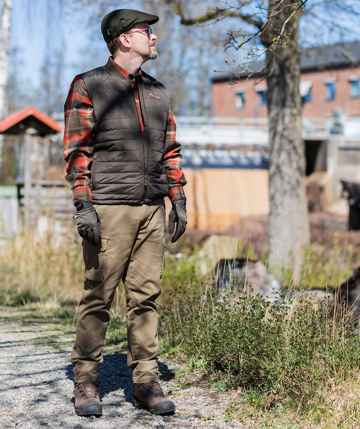 Pinewood Edmonton Exclusive sixpence