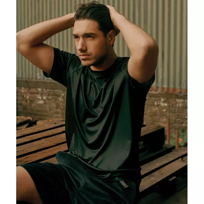 Iqoniq Tikal sports T-shirt, Svart, large image number 1