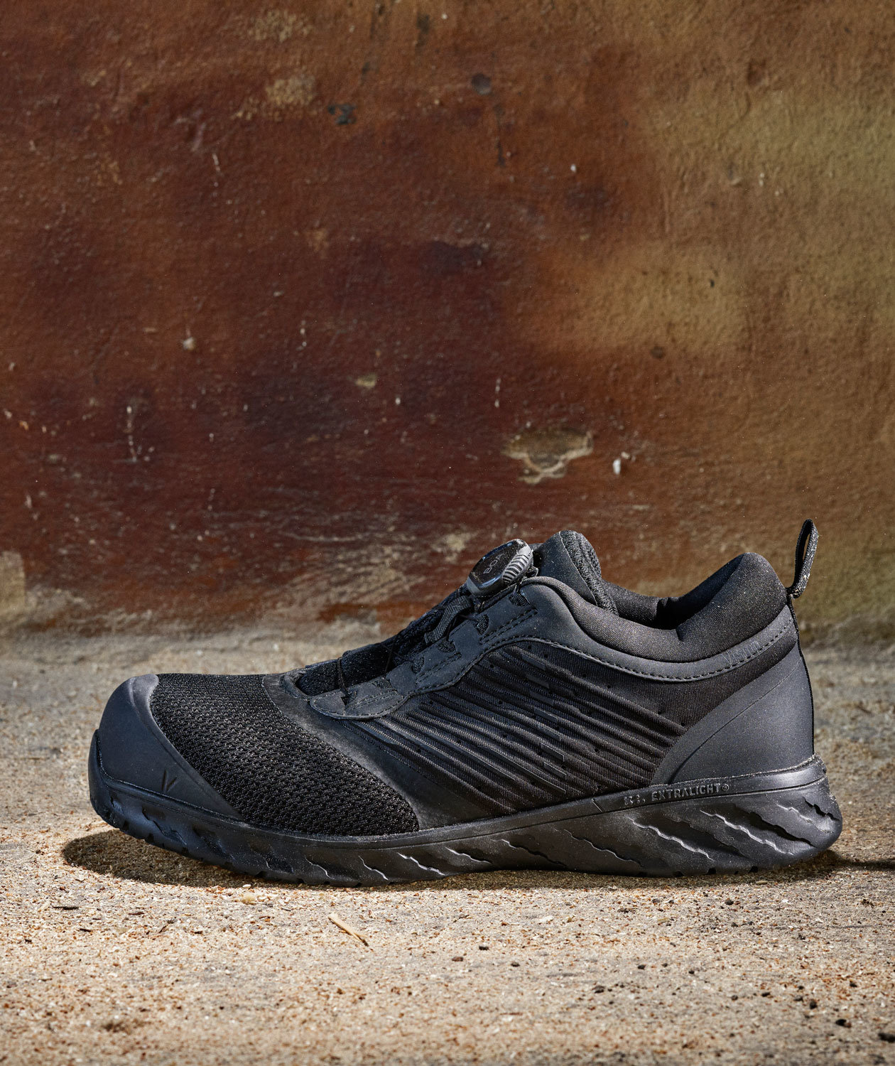 Vismo EB17B safety shoes S1P, Black