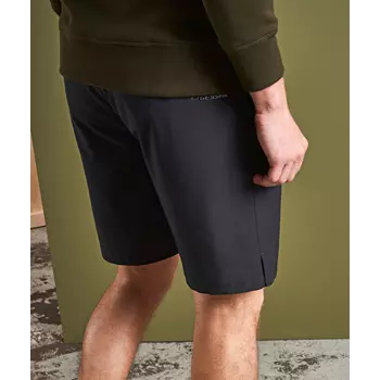 GEYSER shorts, Black