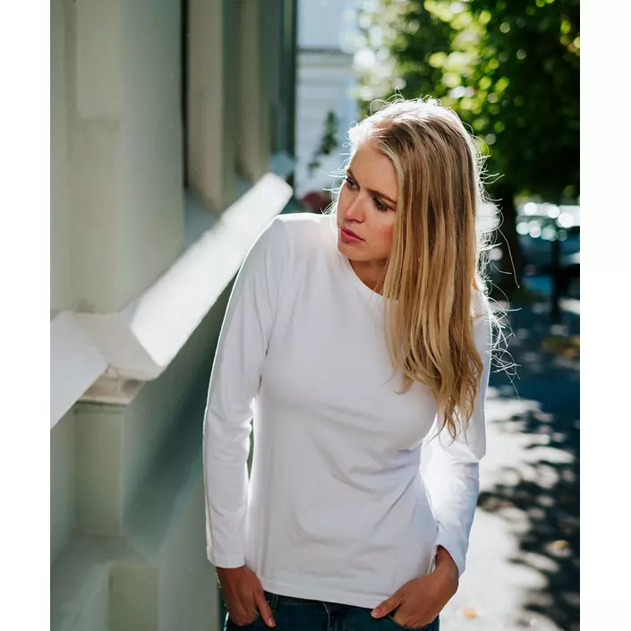 Camus Varna long-sleeved women's T-shirt, White, large image number 1