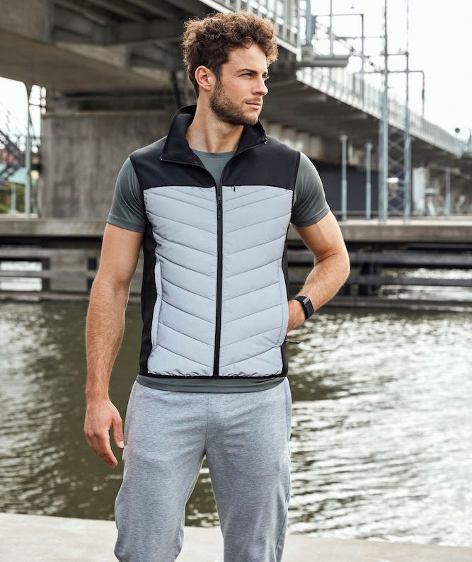 Clique Utah vadderad v&auml;st, Varsel