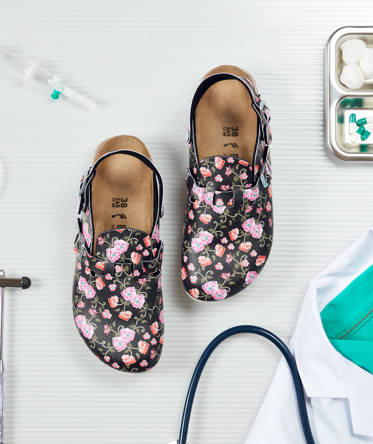 Birkenstock Kay SL Narrow Fit women's sandals, Black/red patterned, large image number 1