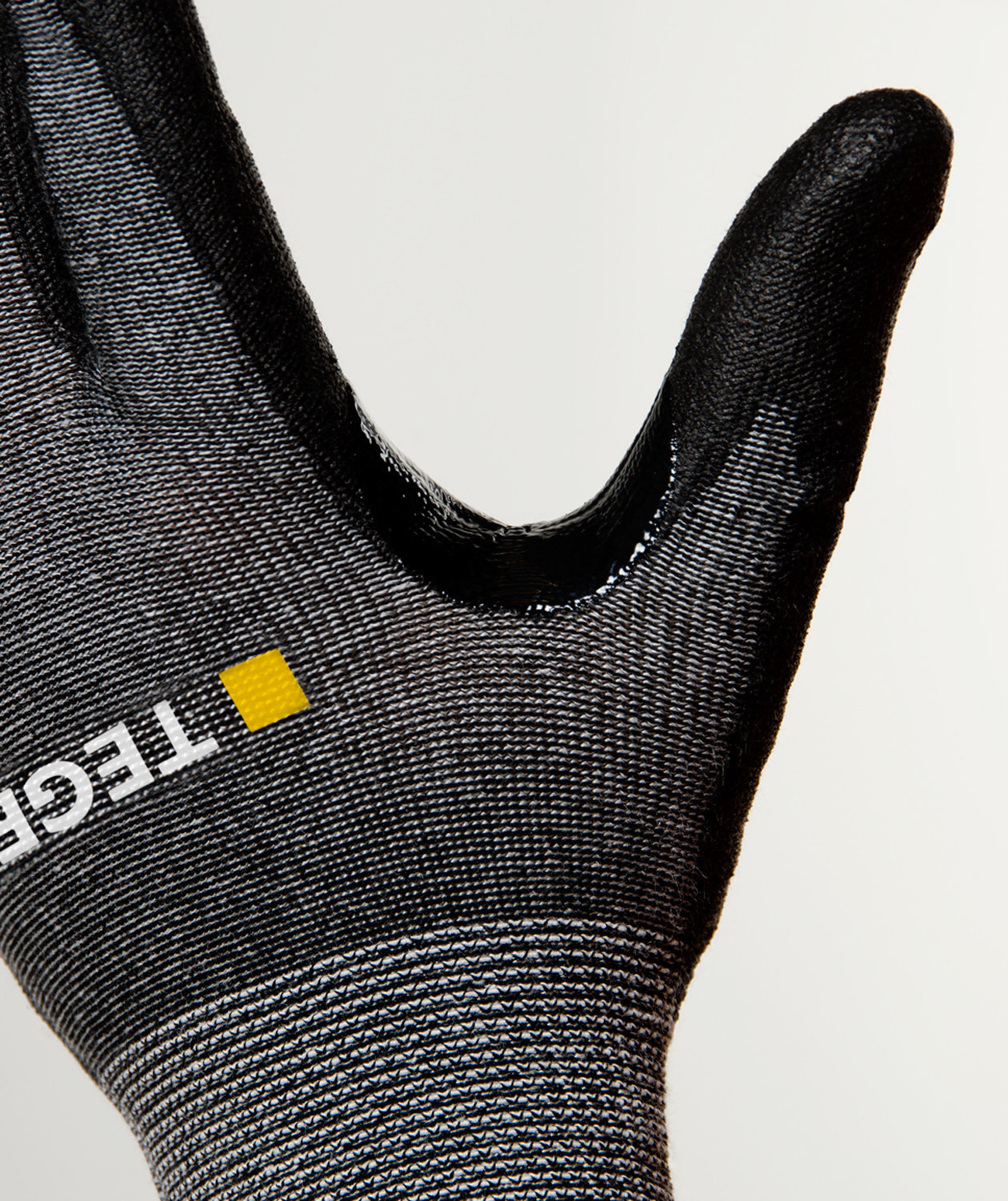 Tegera 465 cut protection gloves Cut D